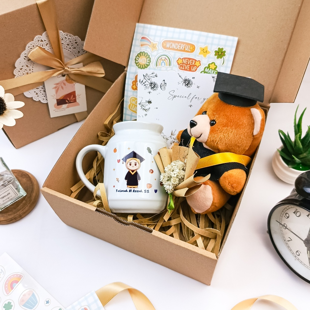 Hadiah Wisuda Cewe Custom | Hampers Wisuda Cewe | Mug Custom | Kado Wisuda | Denida Gift Box