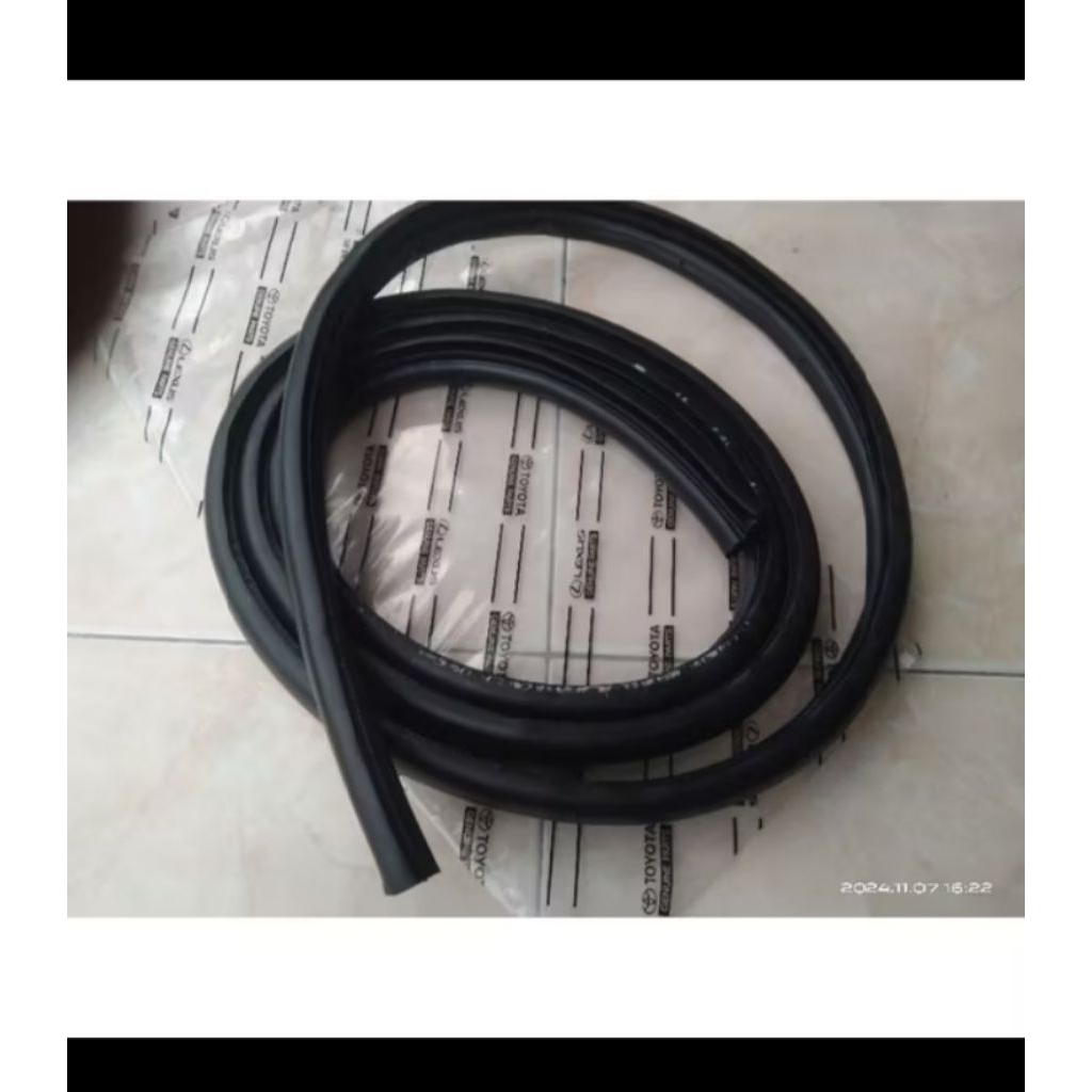 KARET PEREDAM BODY KARET BALON PINTU MOBIL COROLLA TWINCAM
