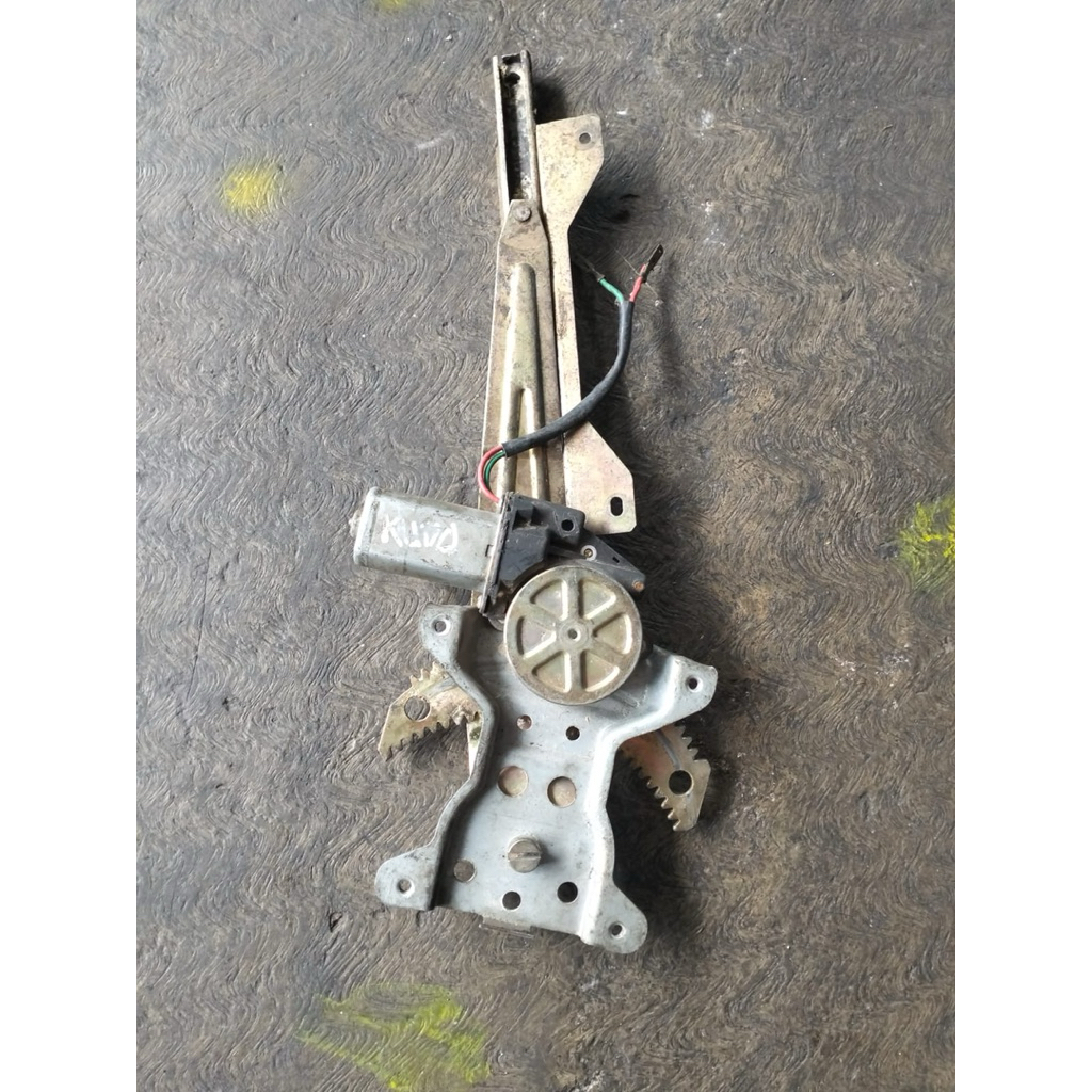dnamo power window kuda belakang sebelah kiri