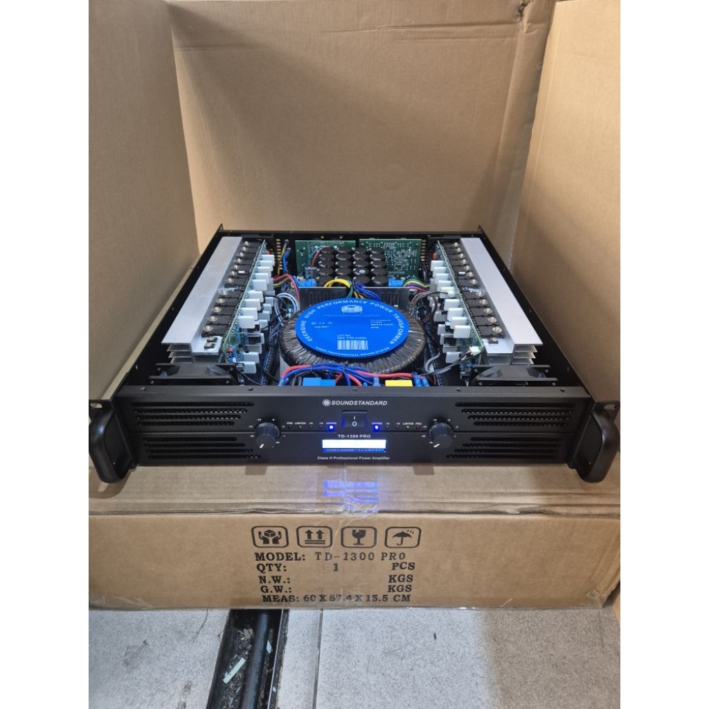 POWER AMPLIFIER SOUNDSTANDARD TD1300 2X1300 WATT CLASS H TD 1300 ADA LAYAR LED