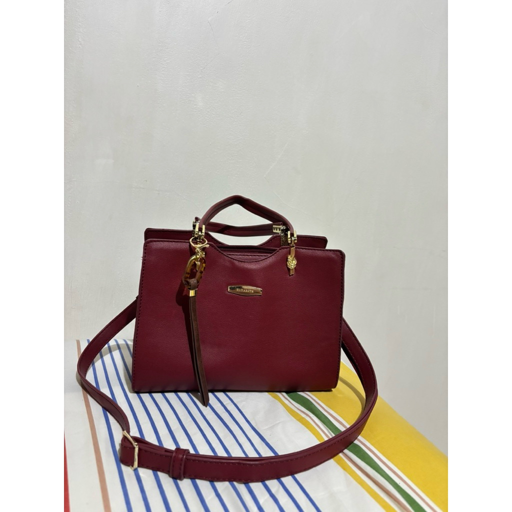 PRELOVED HAND BAG BY ELIZABETH #preloved #tas #elizabeth #handbag #slingbag