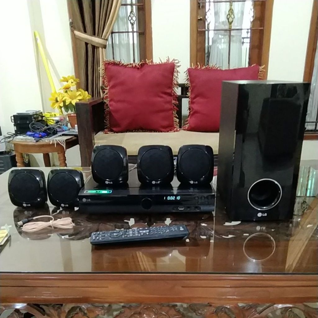 DVD Home Theater 5.1 model: DH3120S, Original, mulus like new, Suara mantab, bersih, jelas, detail d