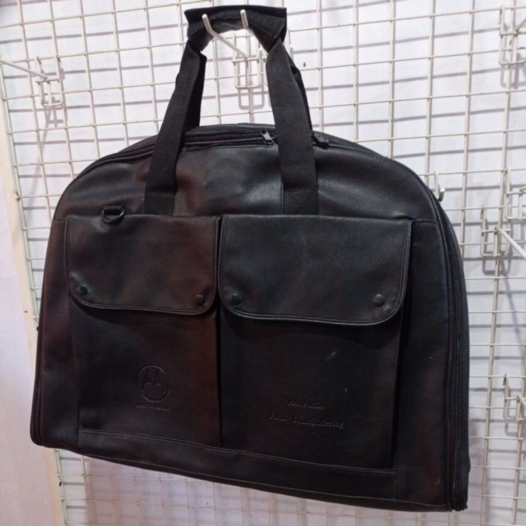 MOTOROLA leather suit bag-preloved -terlipat 56x42cm