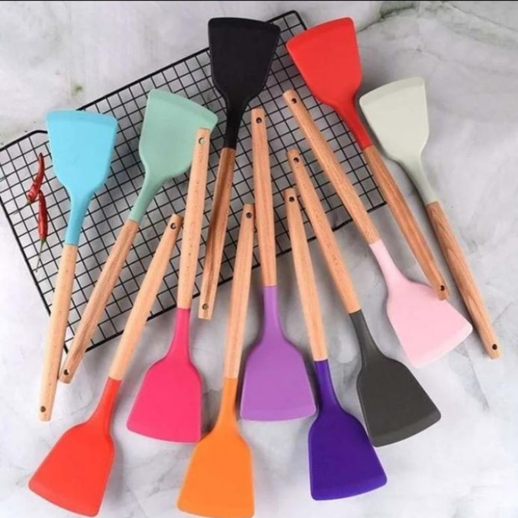 SPATULA MASAK SUTEL SILIKON WARNA GAGANG KAYU
