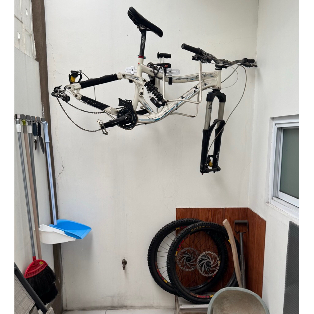 MTB 2009 Specialized BigHit FSR III size M + upgrade (tuker tambah gravel/road bike)