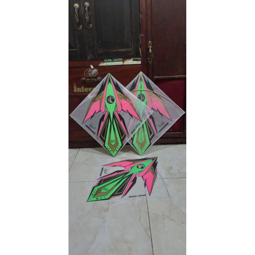 Layangan Sukhoi 4 warna stabilo by SamberNyowo (10pcs)