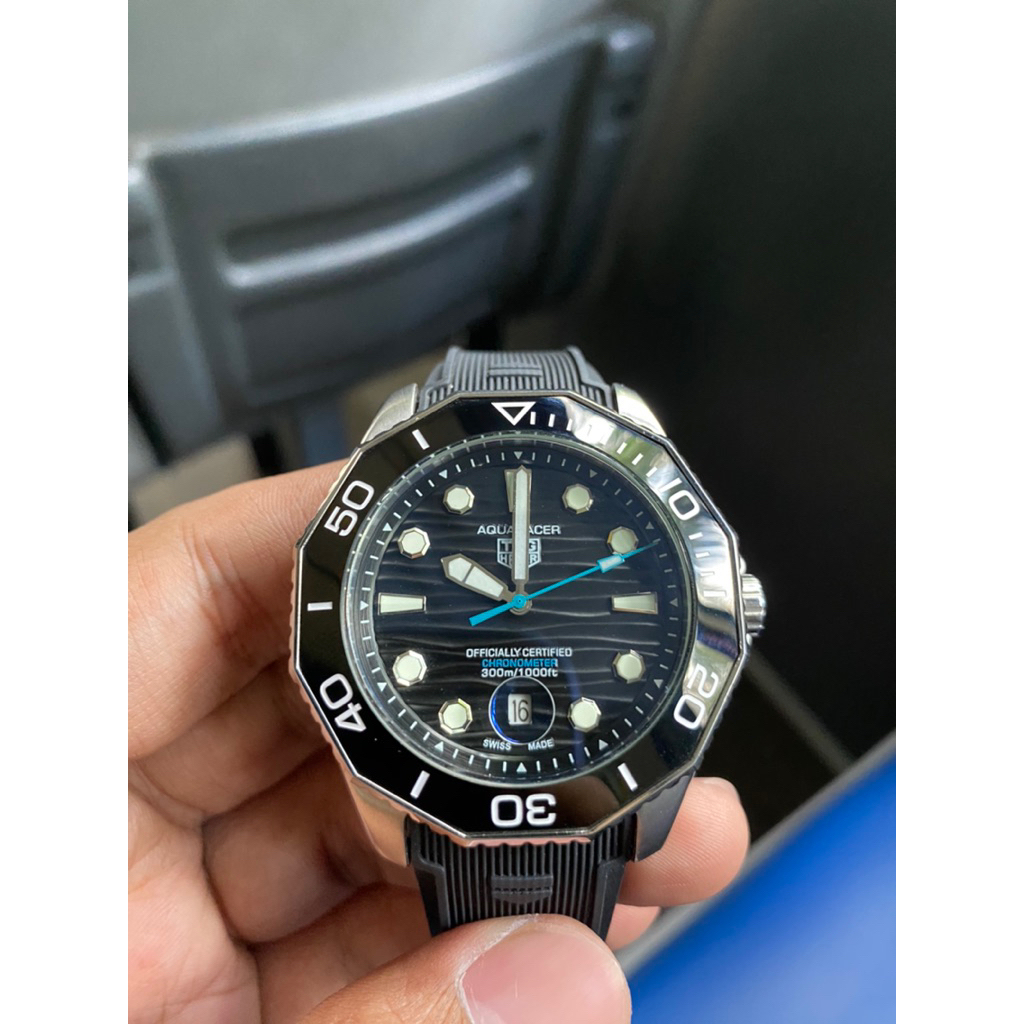 TH Aquaracer Pro 300