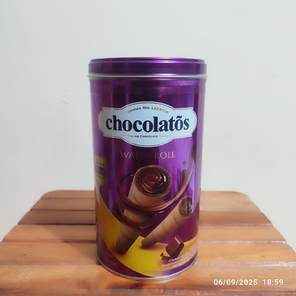 Cokelat Chocolatos Wafer Roll Kaleng/Toples