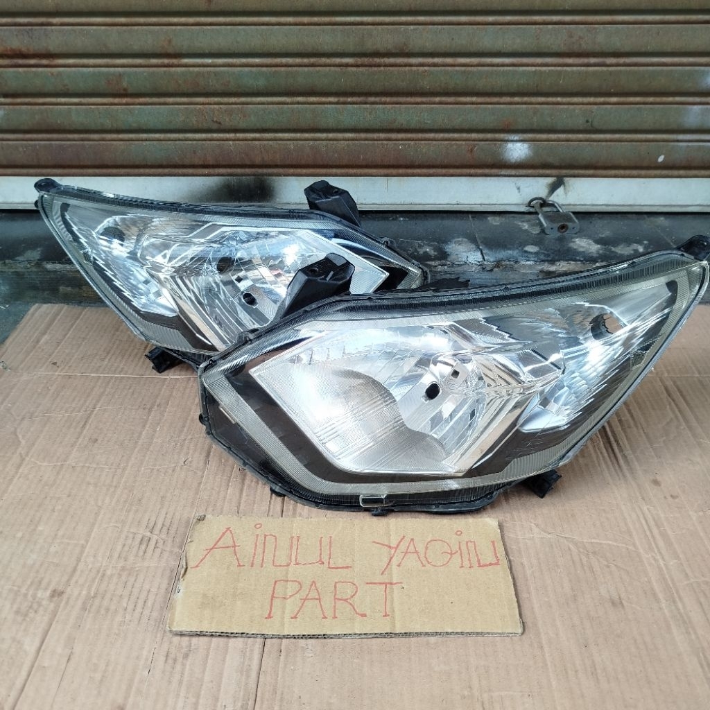 lampu depan headlamp sigra calya original