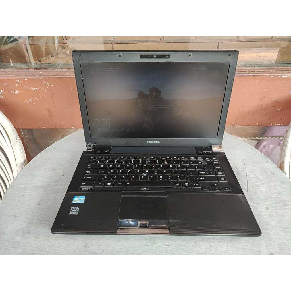 OBRAL LAPTOP CORE i7 BATERAI BARU 1 JT  Laptop Slim Toshiba Core i7 Ram 8 GB Siap Kerja Garansi