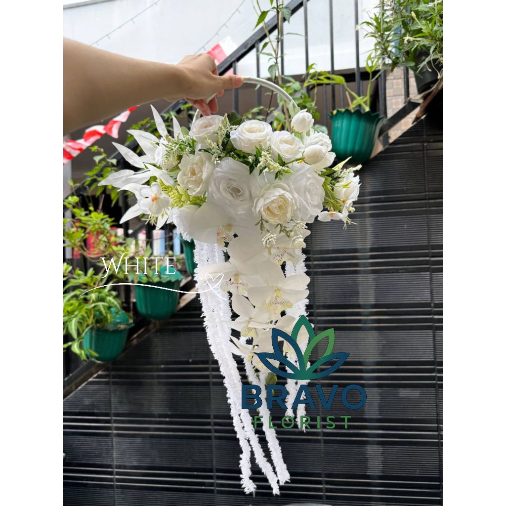 Flower Hoop Wedding Handbouquet Juntai - Buket Bunga Pernikahan Flower Hoop - Buket Pengantin Anggre