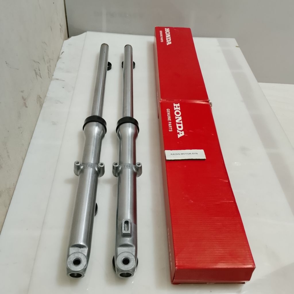 as sok depan + tabung Honda win win sepasang kanan kiri original GF6