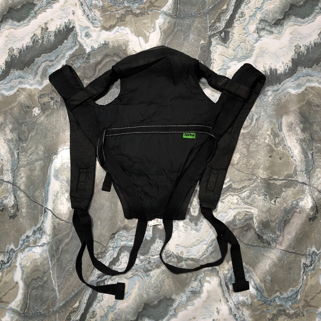 baby carrier gendongan bayi aprica not ergobaby