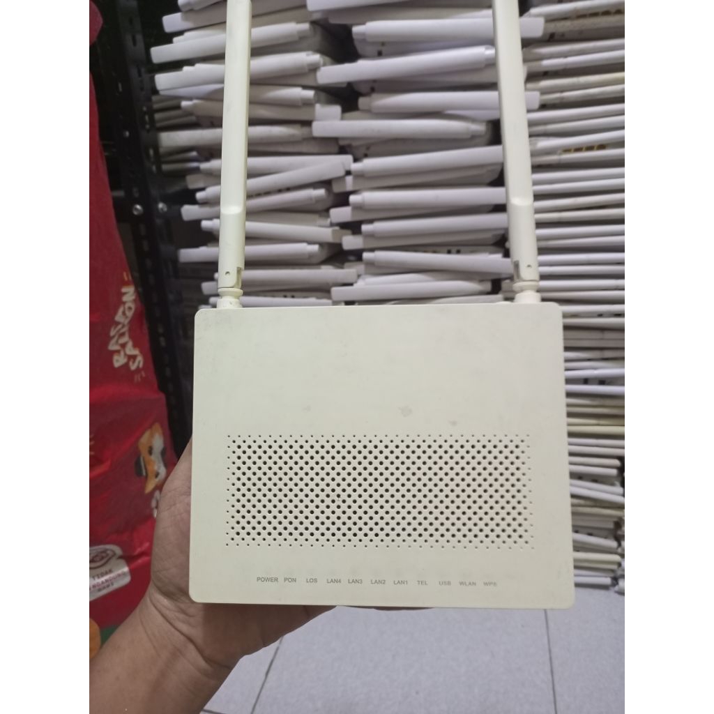 ROUTER HUAWEI EG8141A5