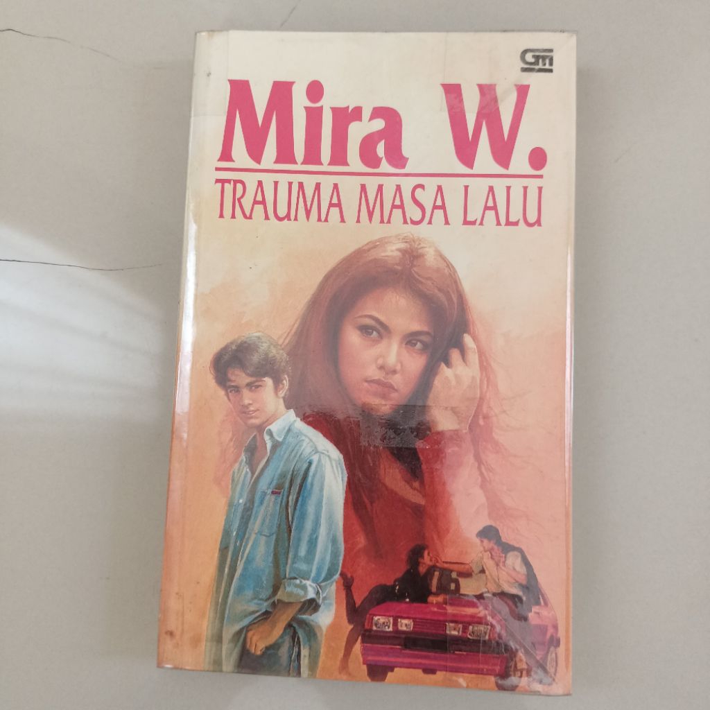 Novel remaja dewasa Mira W Trauma masa lalu