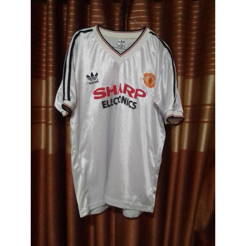 Jersey Vintage Manchester United Away 1982-1983