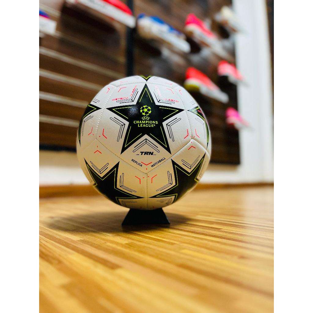 Bola Sepak Adidas UCL Training Ball