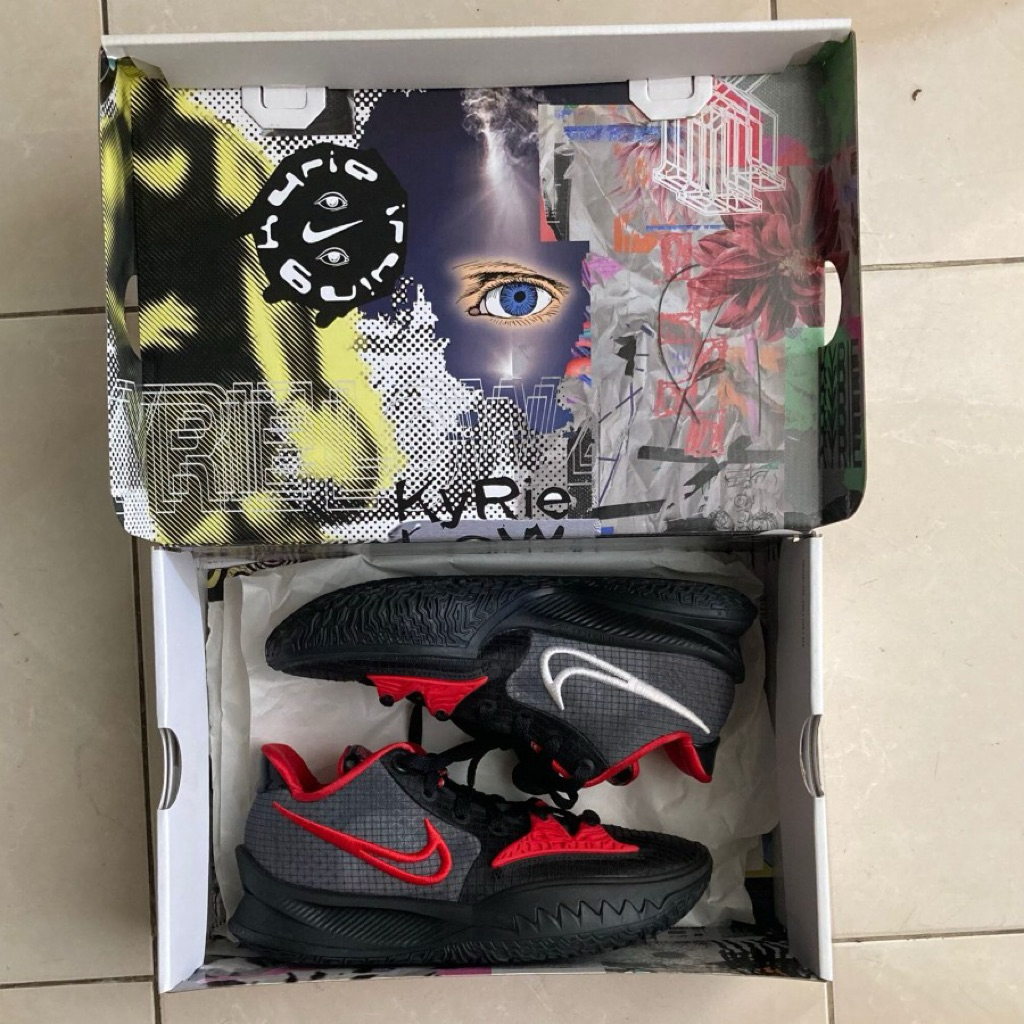 Sepatu Basket Kyrie Low IV