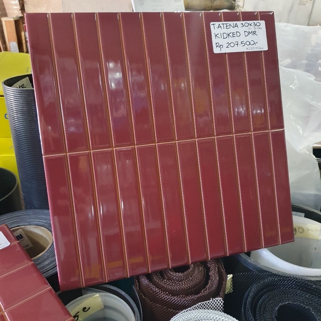 keramik PRECUT dinding kamar mandi tidur dapur ruang tamu kafe cafe restoran 30x30 KIDKED DMR  kotak