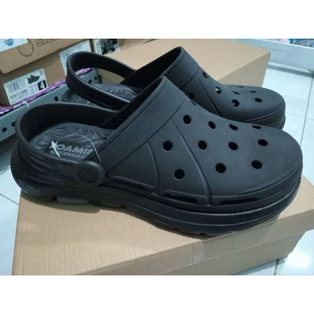 Ori sale 70% Sandal Skechers Go Walk-Tanpa Box-Pria Hitam 243032/BBK