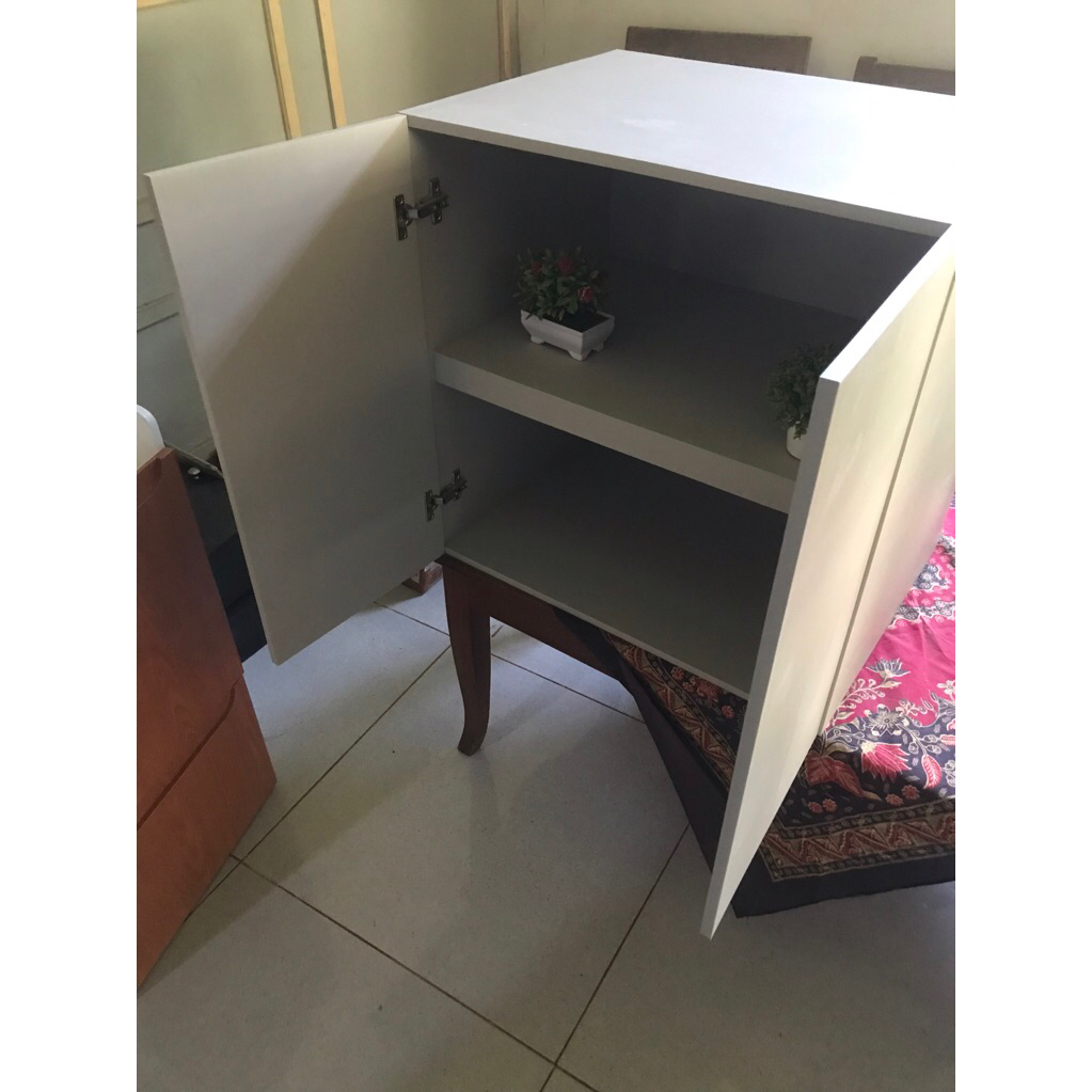 link custom lemari gantung