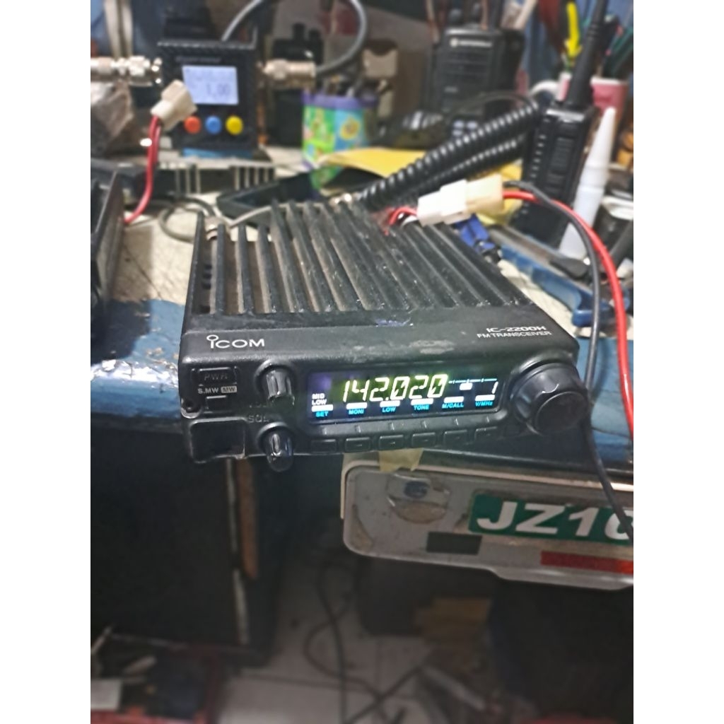 RIG ICOM IC2200 H ORI POWER 80 WATT ICOM IC-2200 MADE IN JAPAN VHF DAN AIR BAND