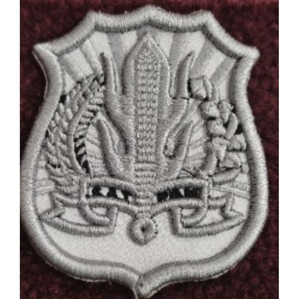 logo kewenangan satpam putih silver bordir timbul 3D