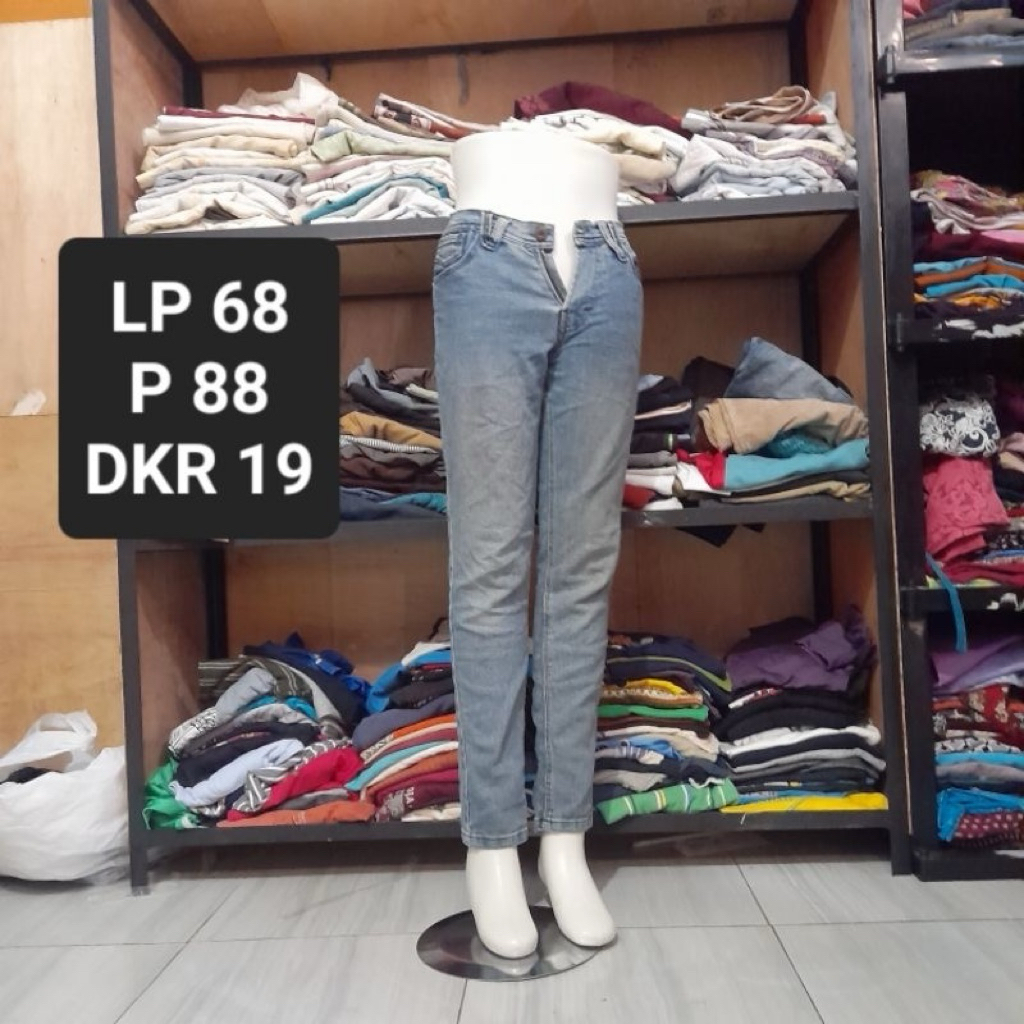 celana jeans preloved biru branded So 80’s