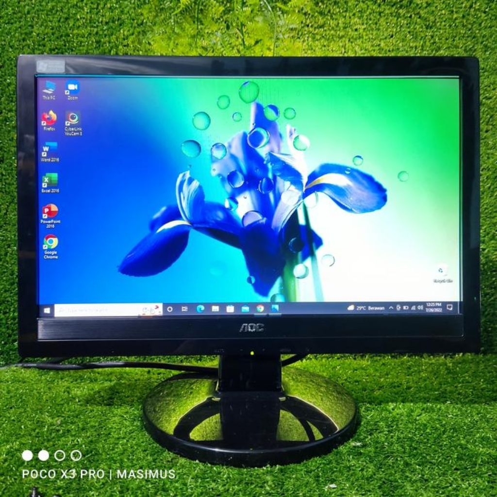 lcd/led Monitor 16 inch Merk Benq Normal siap pakai lengkap kabel power dan kabel vga
