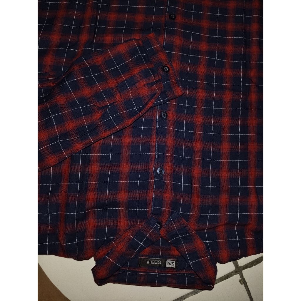 preloved by zi (kemeja kotak kotak model tunik)