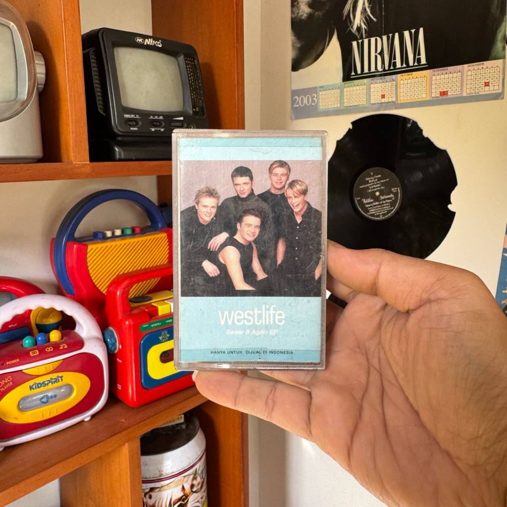 Kaset Pita / Tape / Walkman Westlife Swear it Again Original 100% Berfungsi / Tested Indonesia Luar 