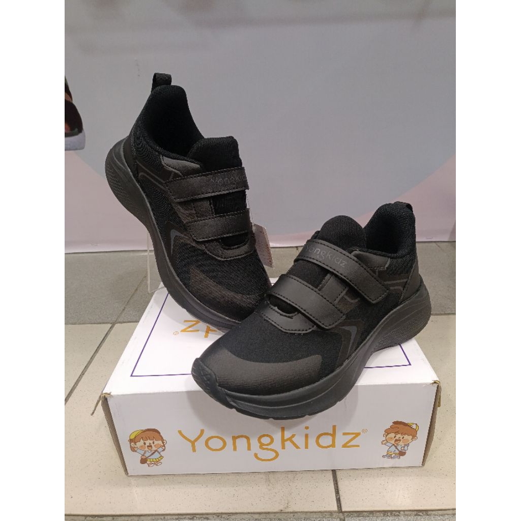 Sepatu sekolah anak yongkidz