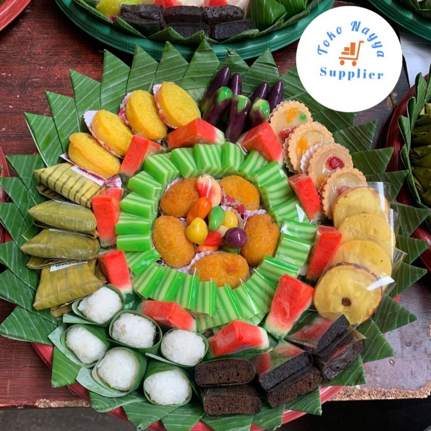 Aneka Kue Basah Jajanan Pasar | Lemper Pastel Lapis Nagasari Bolu Kukus Lukchup dll