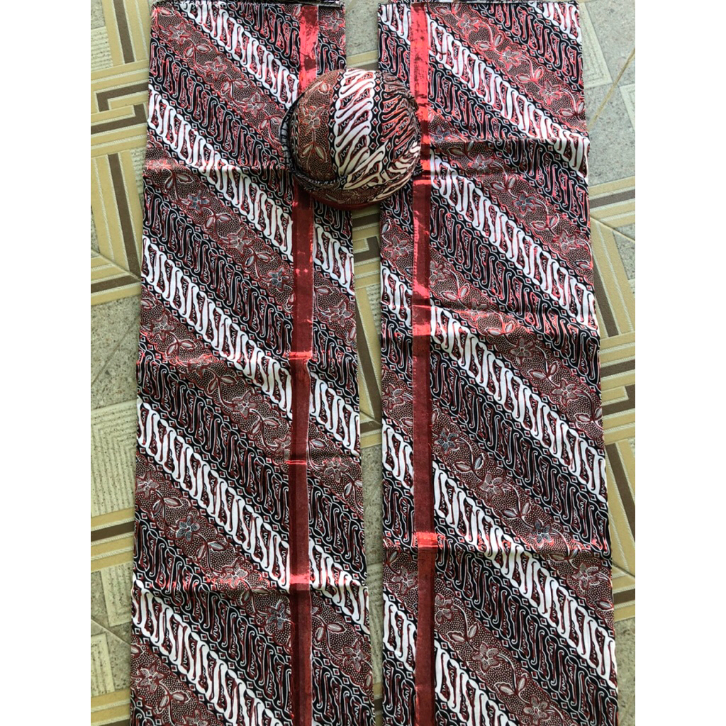 Kain Pengantin Lereng Merah Sunda