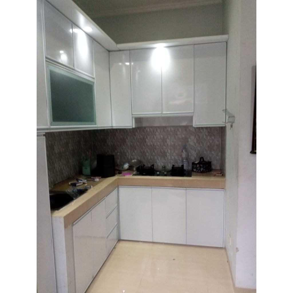 Kitchen Set Aluminium Minimalis
