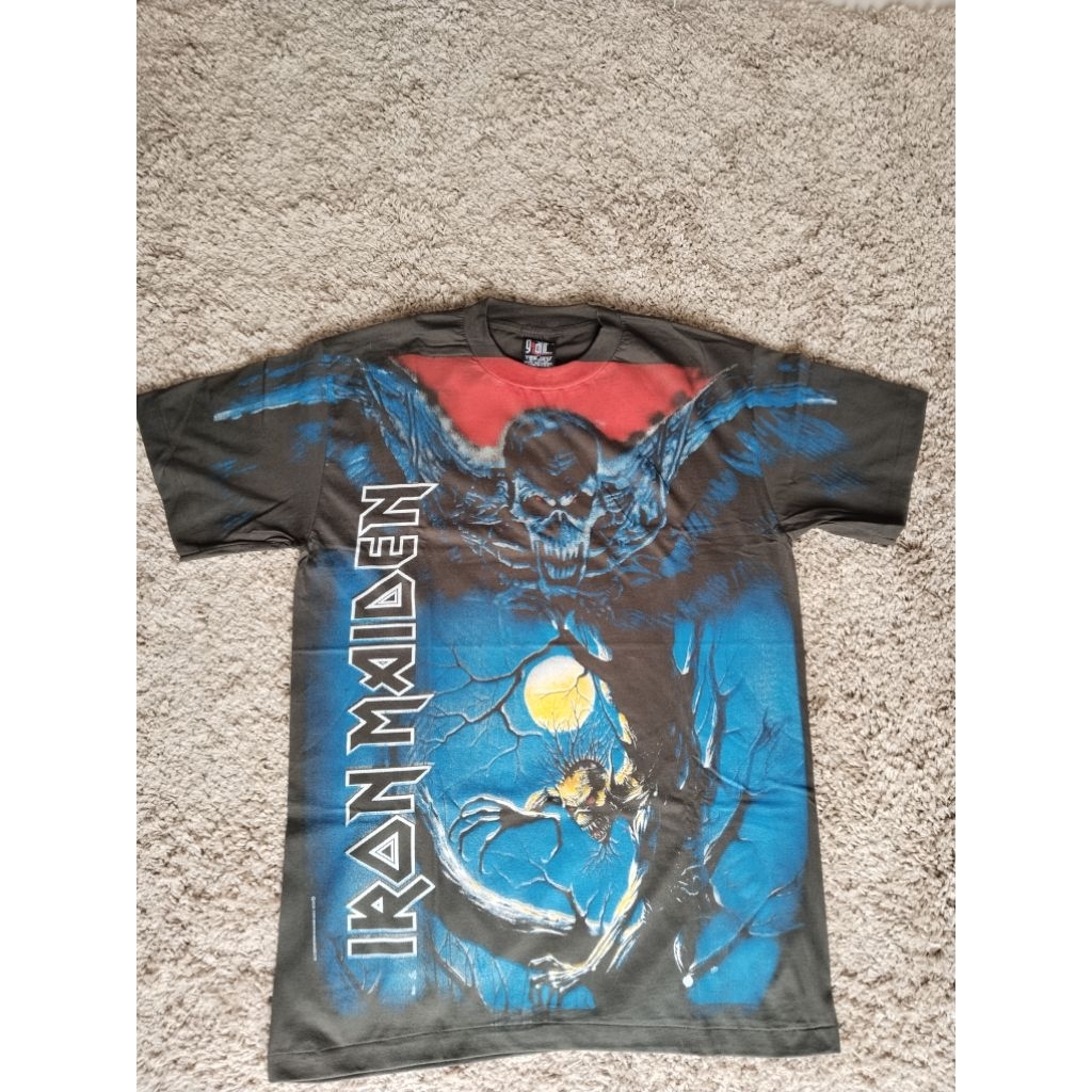 Kaos bootleg thailand original rock band t-shirts( All over print) " Iron Maiden ".