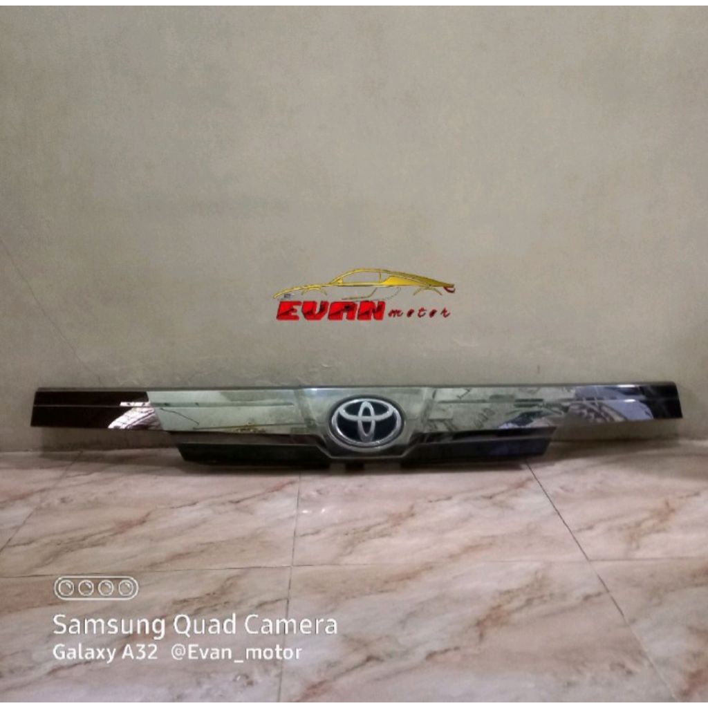 Trunklid list pintu bagasi Toyota vellfire tahun 2019 2020 2021