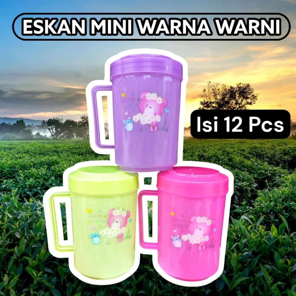 ( isi 12 pcs ) Gelas tutup plastik mini warna warni bergambar / eskan mini tutup / mug tutup / cangk