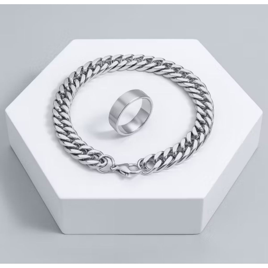 SEPAKET GELANG DAN CINCIN RANTAI TITANIUM MODEL TERBAIK PRIA WANITA