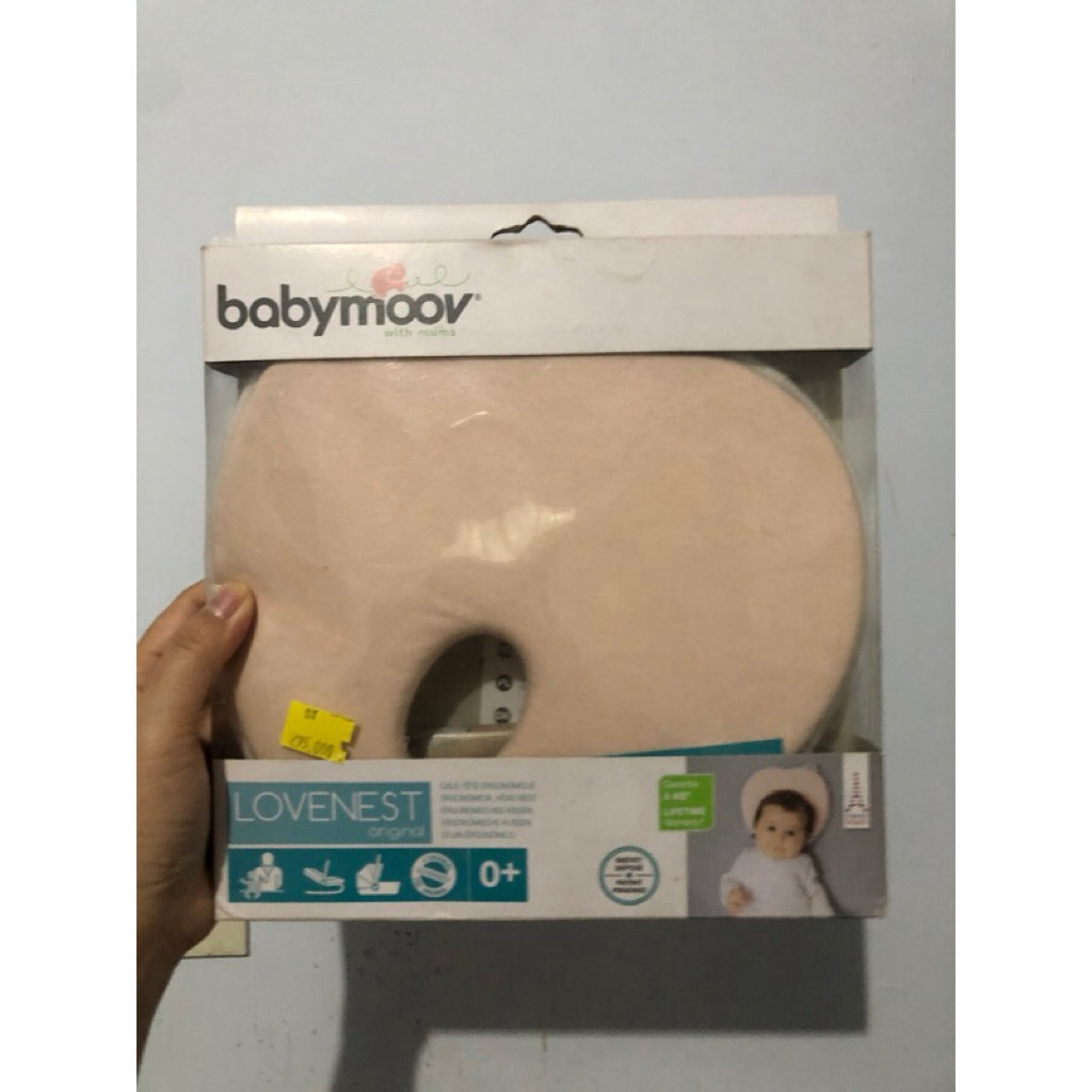 Preloved babymoov bantal bayi