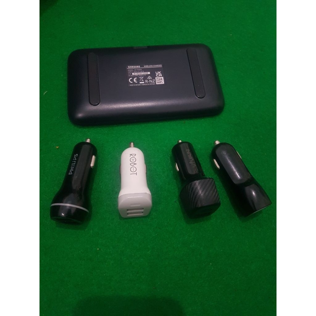 charger Mobil dan Wireless Charger Samsung