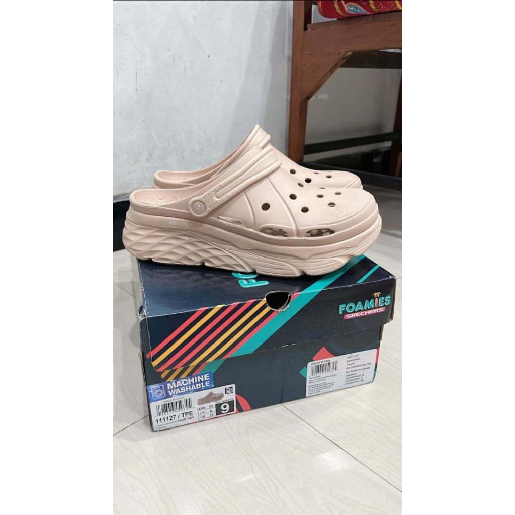 Sandal Skechers Original NEW - Skechers Max Cushioning Foamies Women's Sandal