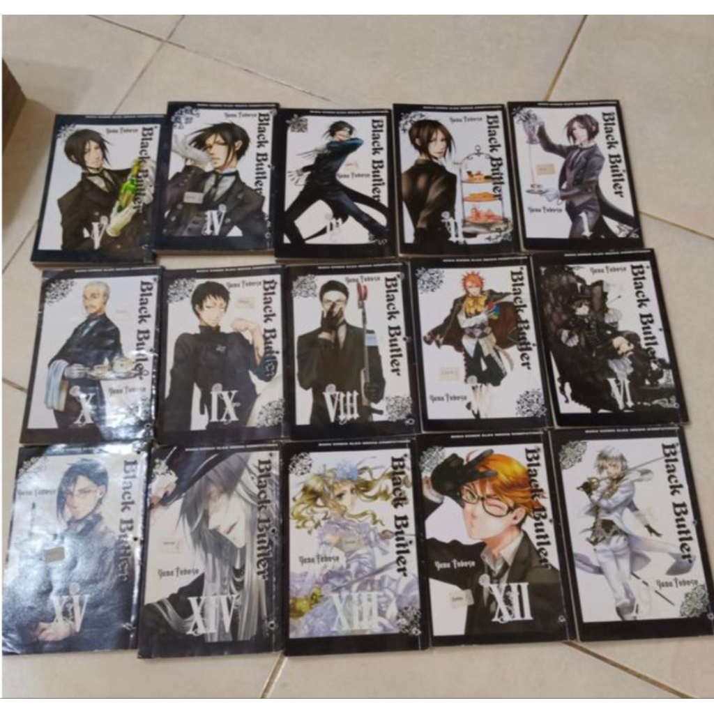 Komik Yana Toboso - Black Butler 1 2 3 4 5 6 7 8 9 10 11 12 13 14 15 (15 Komik)