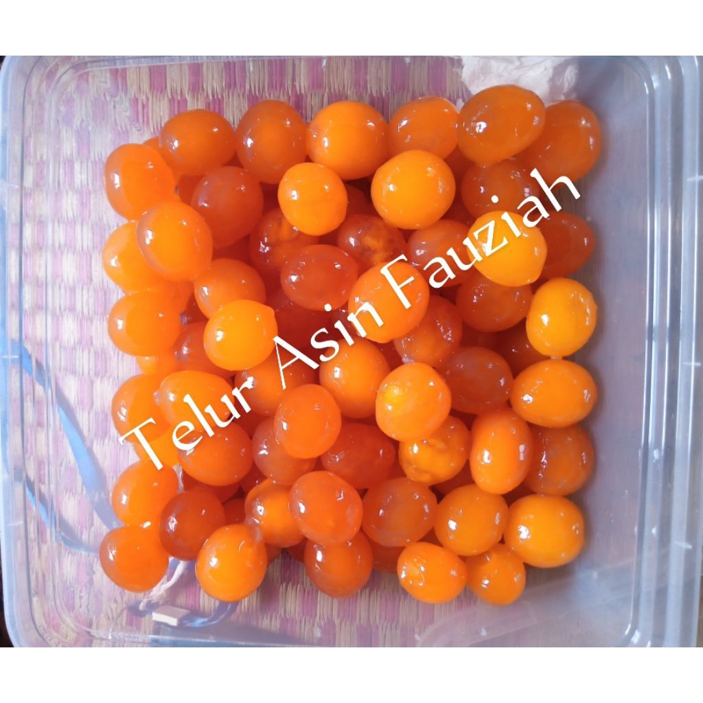 Telur Asin Omega ( Mentah untuk olahan sambal ) kuning  nya aja harga / 1 Butir