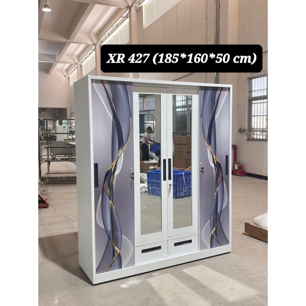 Lemari Baju Besi 4 Pintu