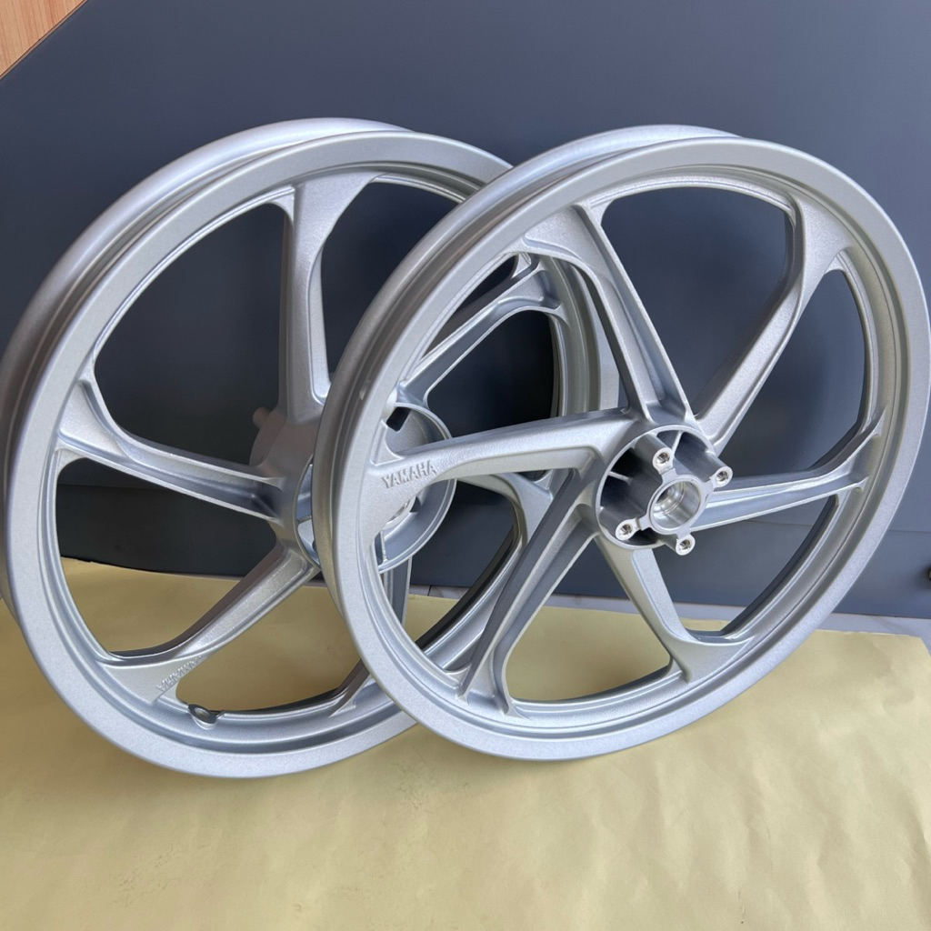 VELG 125Z SILVER ORI YAMAHA MADE IN MALAYSIA HONGLEONG