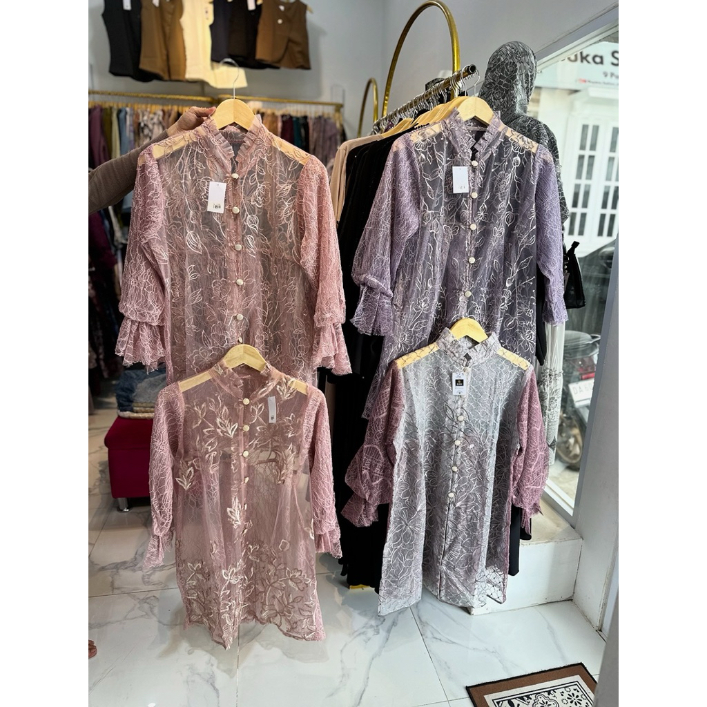 outer brukat tile kondangan panjang by Ayana