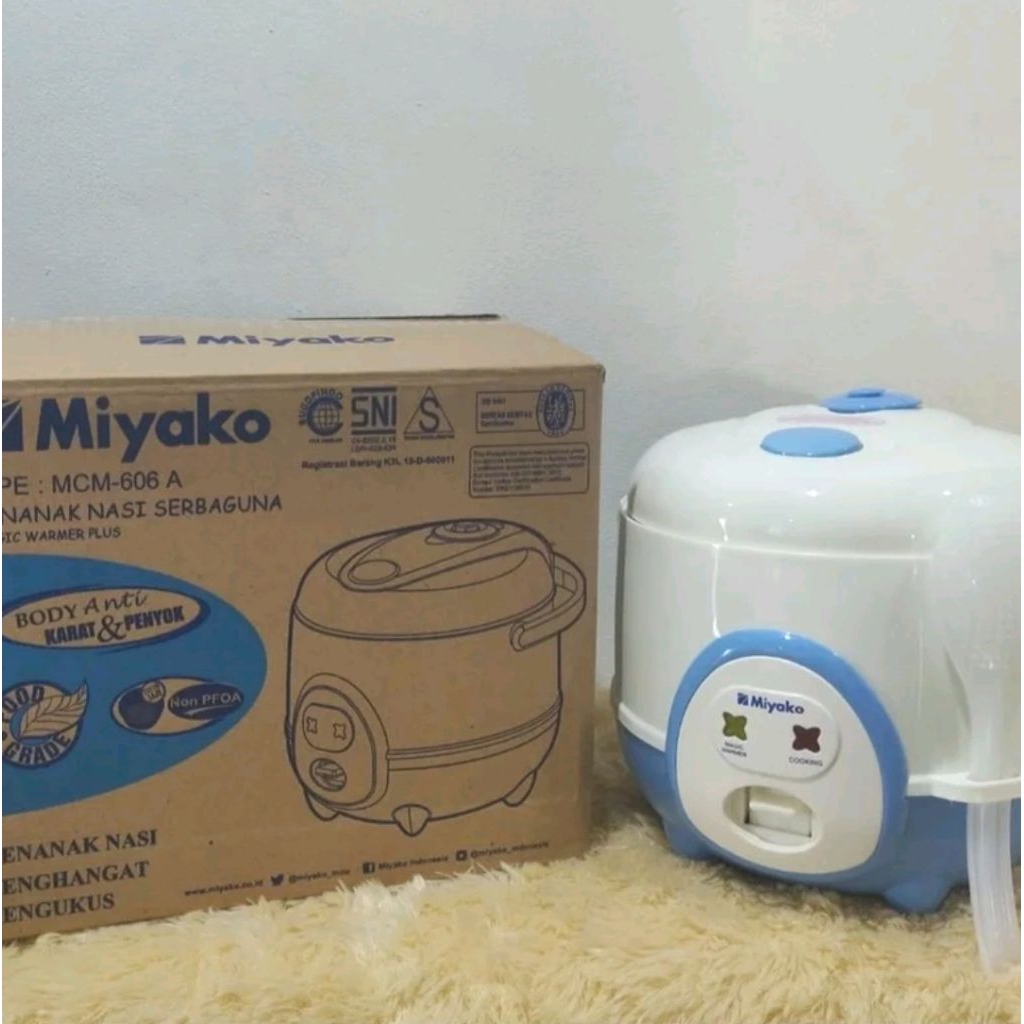 Magic com Miyako MCM-606 A 606A MCM606A Mini rice cooker 0.6 L Liter