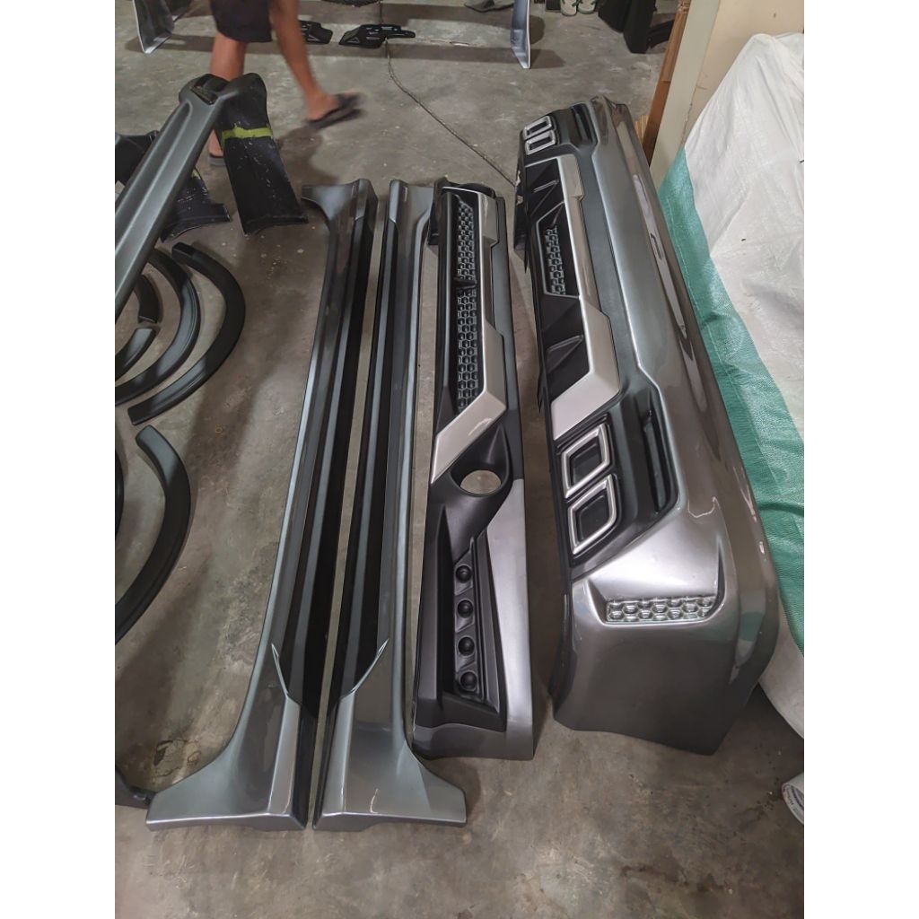 Bodykit Xpander lama Vazooma