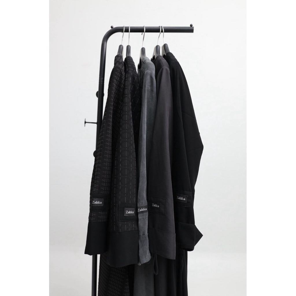 ZALIIKA WEAR | EXCELLENT BLACK Jetblack Premium